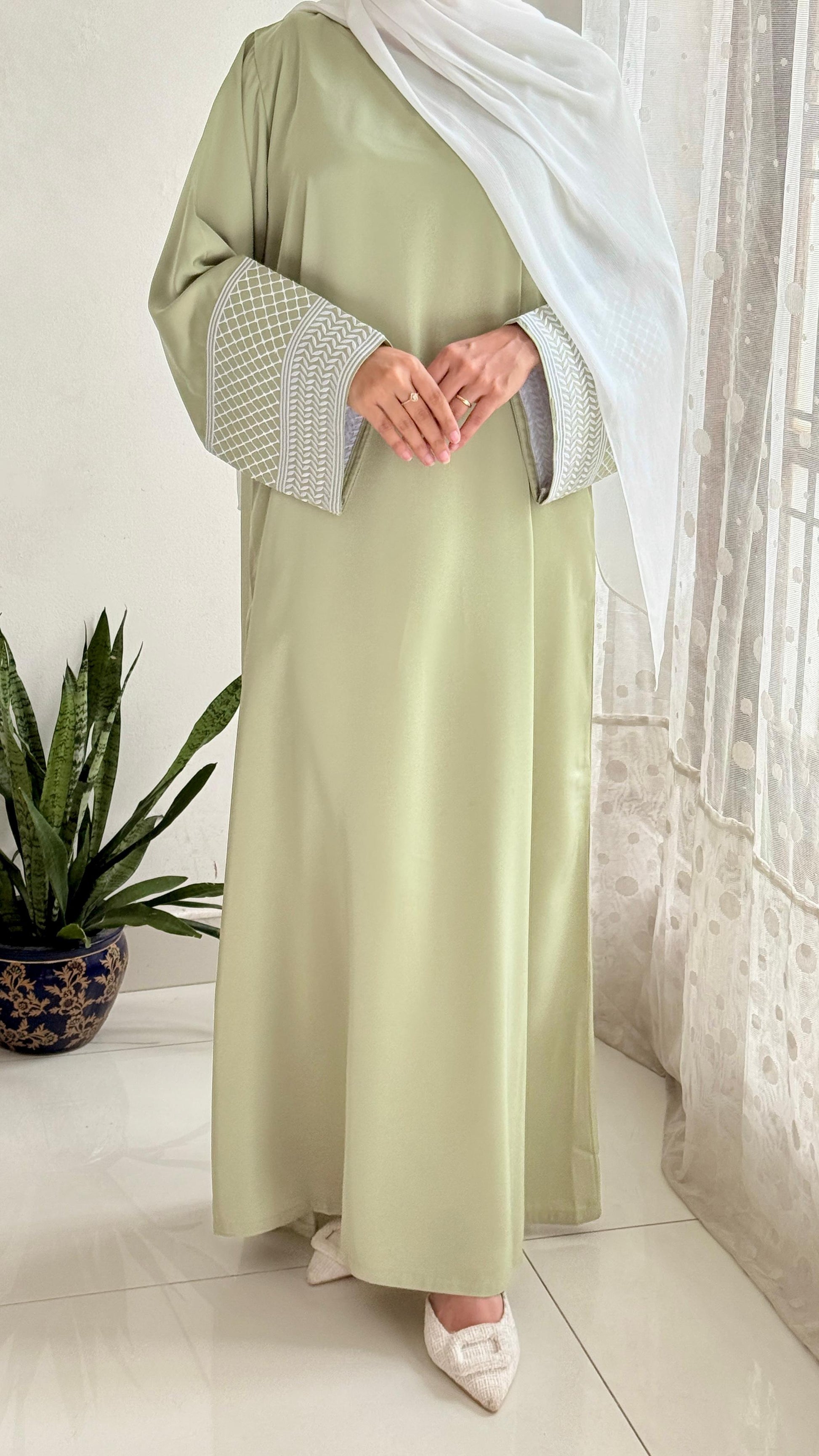 Modest Embroider Abaya